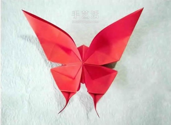 Illustration of the origami method of the beautiful swallowtail butterfly, the largest butterfly