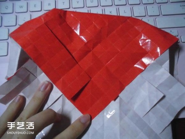 Kissing Fish Origami Illustration: The process of folding a super complex heart