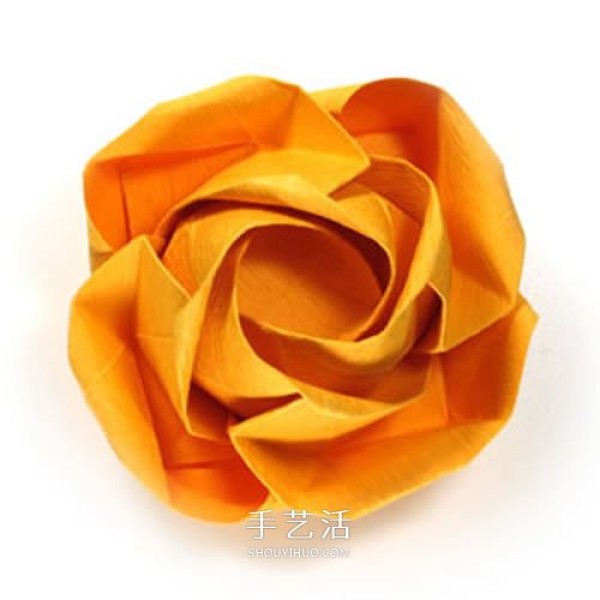 Transform and fold beautiful paper roses by hand on Kawasaki Rose