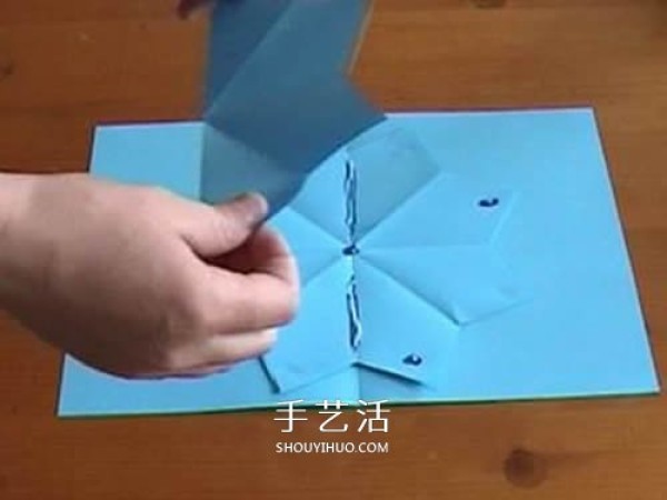 How to make a three-dimensional paper flower greeting card DIY Mothers Day three-dimensional flower greeting card