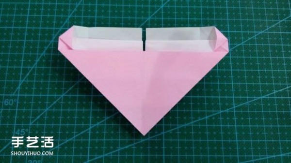 LOVE heart-shaped origami illustrated tutorial on how to fold LOVE love on Valentines Day