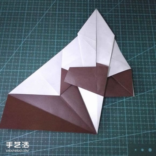 Handmade origami fish fish illustrates how to fold a complex tropical horsefish