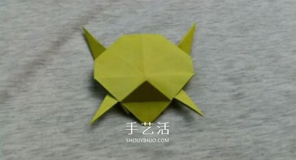 Three-dimensional frog origami step-by-step diagram, complicated methods and pictures of folding a frog