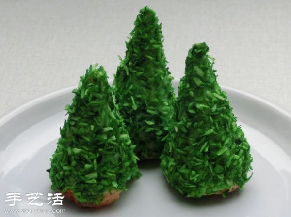 Christmas tree cake? How to make homemade mini Christmas tree cakes