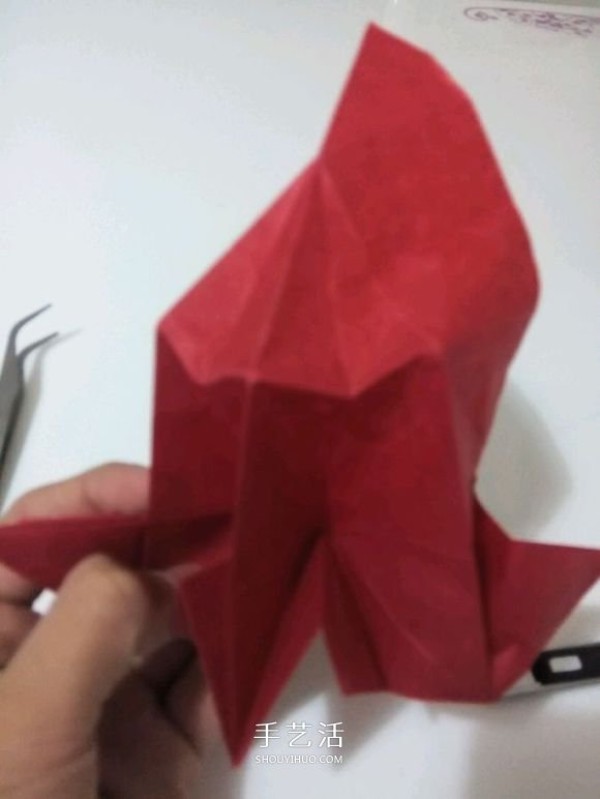 The process of folding the auspicious beast Kirin, the illustrated process of folding the Origami Tetsushi Kamiyas Kirin