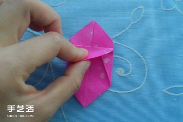 Childrens origami box tutorial, simple how to fold a paper box with illustrations