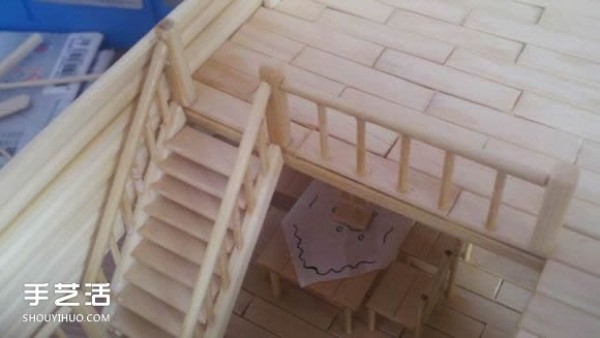 Disposable chopsticks are used to hand-make a life-like villa model, the steps are complete! 