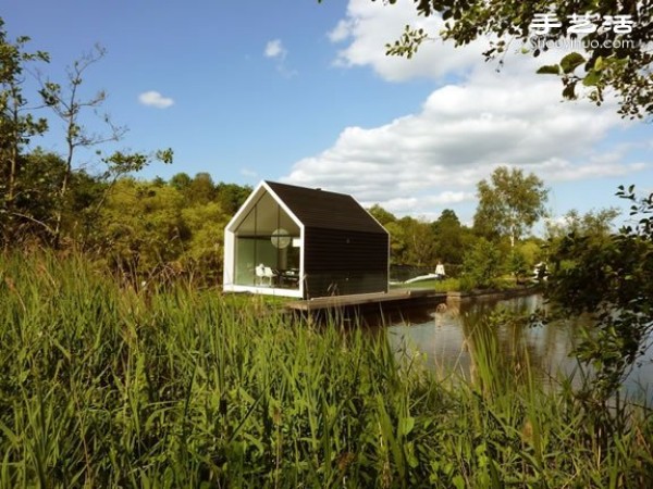 Decoration design of holiday cabin in Dutch Lake District