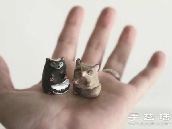 Naive and cute clay to make animal dolls