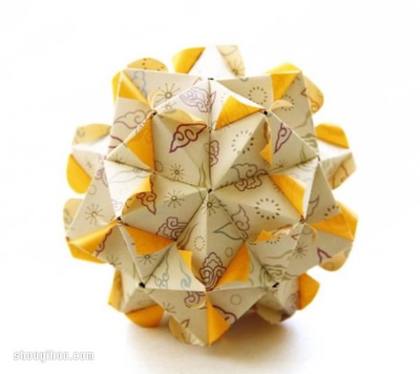 Tutorial on how to fold flower balls by hand, methods and illustrations of folding flower balls