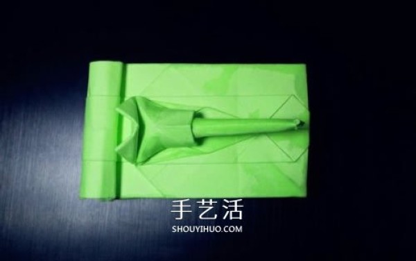 Handmade origami tank illustrated tutorial with detailed steps on how to fold a tank