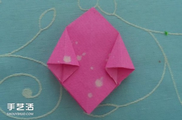 Childrens origami box tutorial, simple how to fold a paper box with illustrations