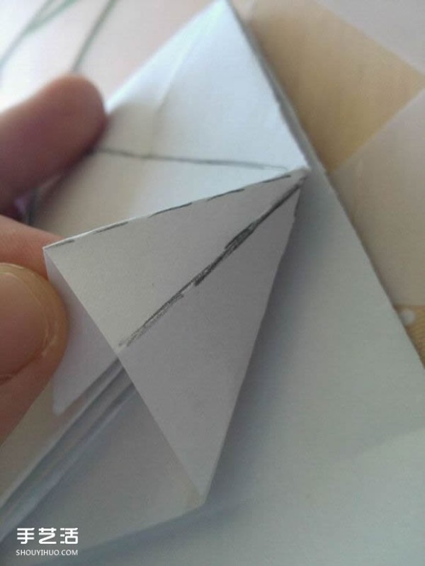 Origami diagram of a grand piano and how to fold a three-dimensional grand piano step by step