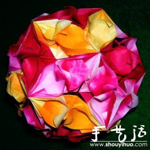 Appreciation of complex kaleidoscope origami works