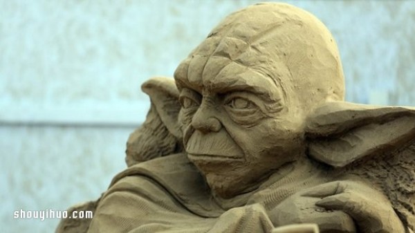 Hollywood movie themed sand sculptures to feel the artistic charm of sand