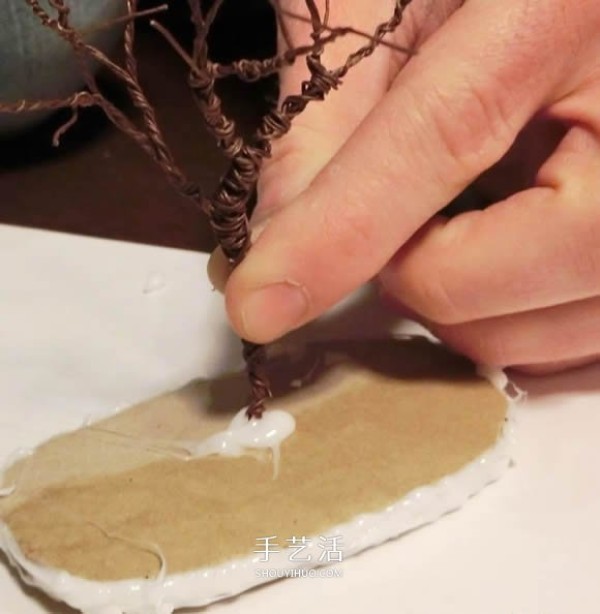 How to make homemade Christmas bare tree decorations