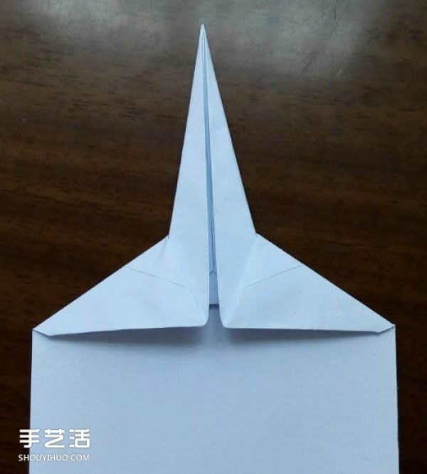 How to use paper to fold a fighter jet and illustrate how to fold an A4 paper fighter jet