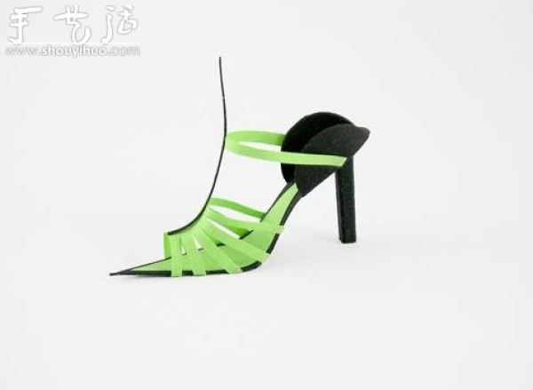 Appreciation of exquisite paper-cut works of womens high heels