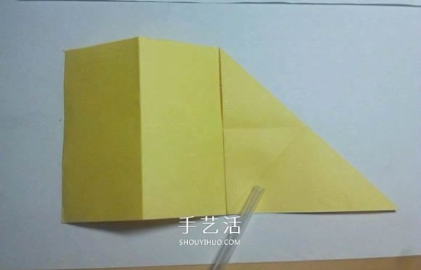 The detailed origami illustration process will teach you how to fold a three-dimensional rabbit