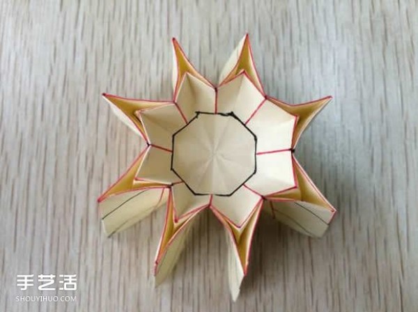 Illustrated tutorial on how to fold an eight-petal flower, steps in the process of origami an eight-petal flower