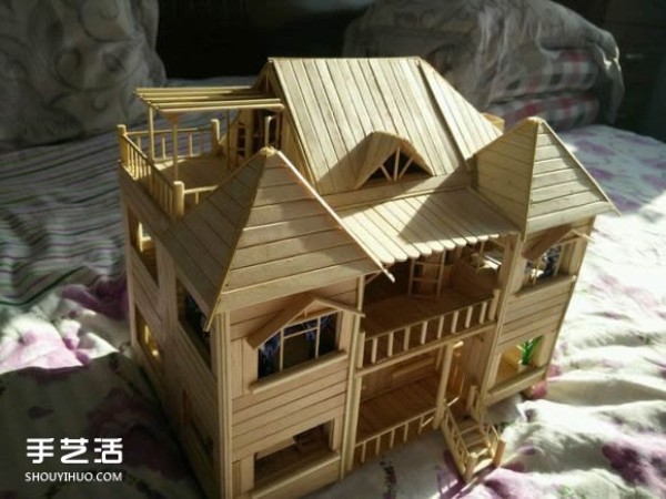 Disposable chopsticks are used to hand-make a life-like villa model, the steps are complete! 