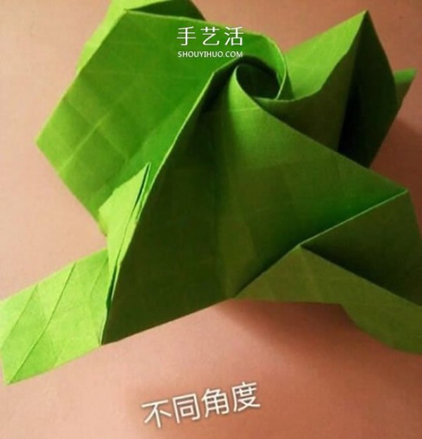 An illustrated tutorial on folding a rose from a piece of paper, including the calyx