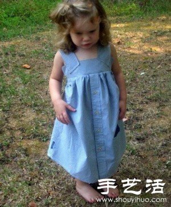 Repurpose old shirts and give your daughter a handmade DIY love skirt