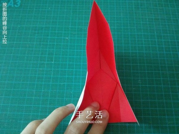 Illustrated tutorial on how to fold the Christmas crane How to fold the Christmas crane