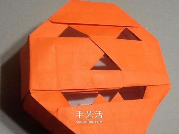 Origami illustration of three-dimensional jack-o