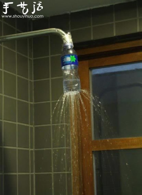 DIY simple showerhead using mineral water bottle waste