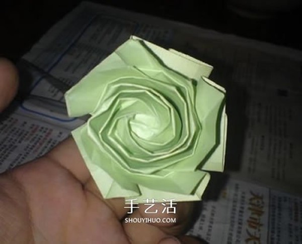 Beautiful and complicated rose origami NS rose origami real shot illustration