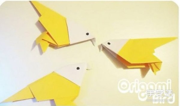 Three-dimensional origami bird folding diagram and handmade origami bird tutorial