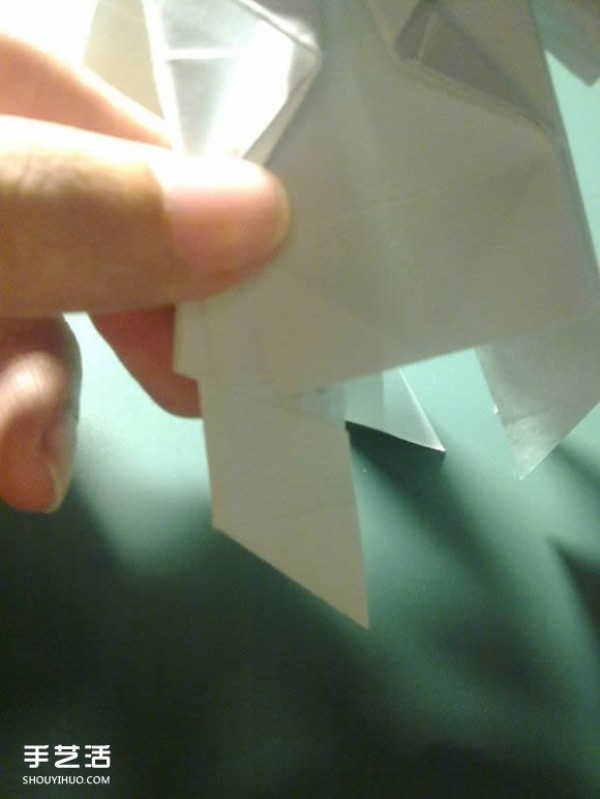 Detailed illustration of the folding process of Hatsune Miku origami