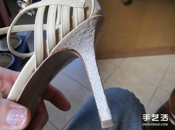 DIY handmade transformation of high-heeled shoes and heels to restore them to their former glory