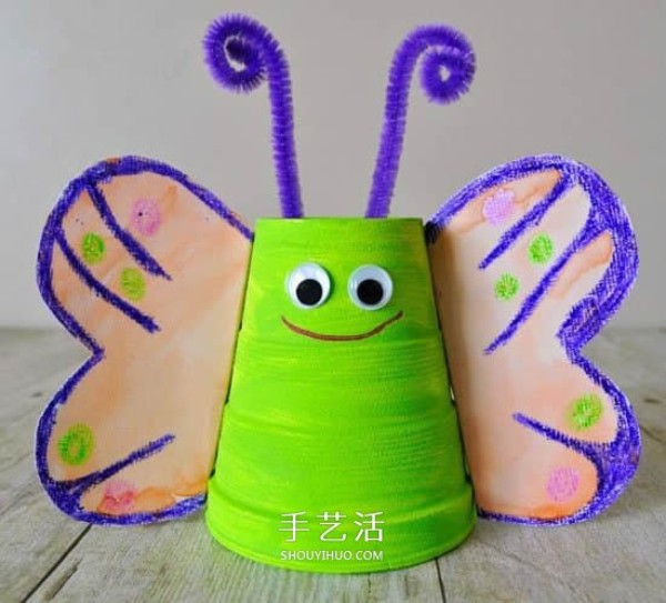 How to make butterflies from disposable paper cups. They are so chubby and cute! 