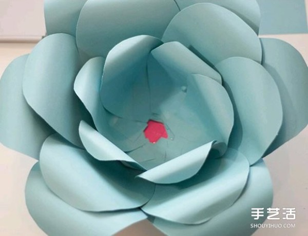 How to make simple paper flowers, process of making handmade paper flowers and illustrations