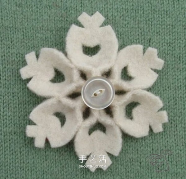 A collection of 18 kinds of non-woven snowflakes with pictures and handmade fabrics to make snowflakes