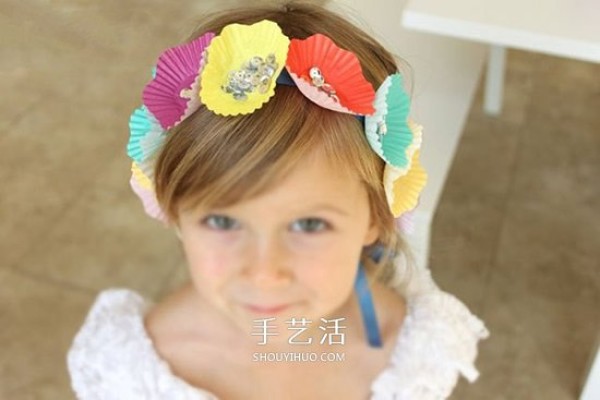 Cute and beautiful! How to make childrens wreaths by hand using cake paper