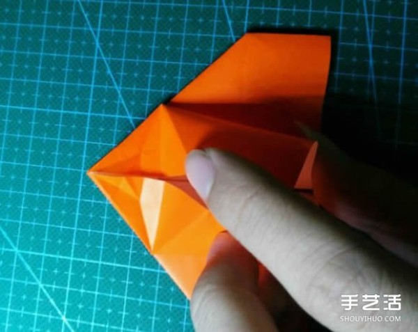 How to make an origami kingfisher with detailed instructions on how to fold a kingfisher