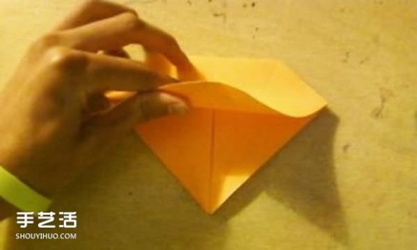 How to fold an elephant with paper, origami illustration of a flat elephant