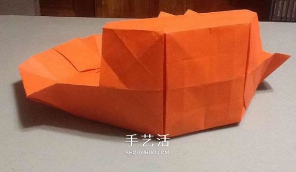 Illustration of the origami of a three-dimensional jack-o