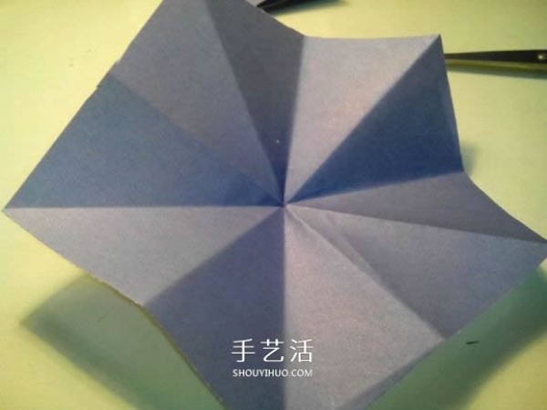 Illustration of how to fold a five-pointed star box, how to fold an origami five-pointed star box