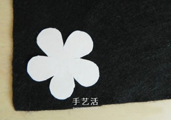 How to make shiny cloth flowers can be made into brooches and clothing decoration