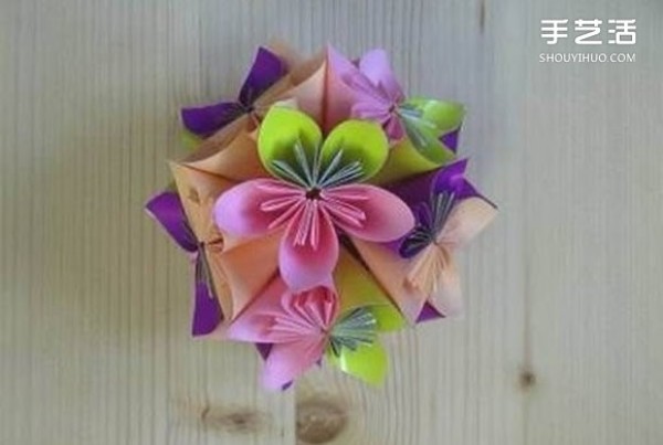 Illustration of how to fold a super beautiful origami flower ball, relatively simple