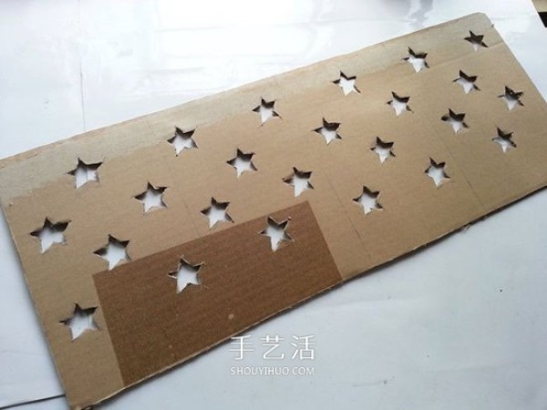 Its also easy to transform into a lantern into a beautiful star lighting out of corrugated paper