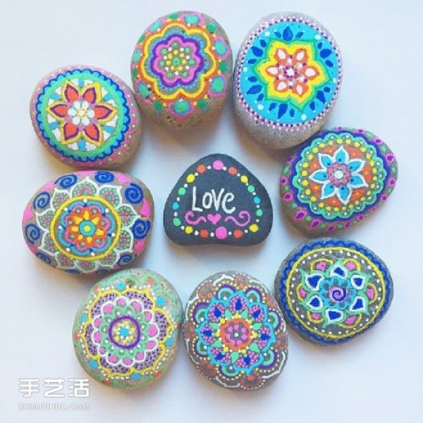 Super cute hand-painted cobblestones cartoon style pebbles painting pictures