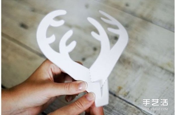 DIY Tutorial on Making 3D Christmas Cards on 3D Reindeer Christmas Cards