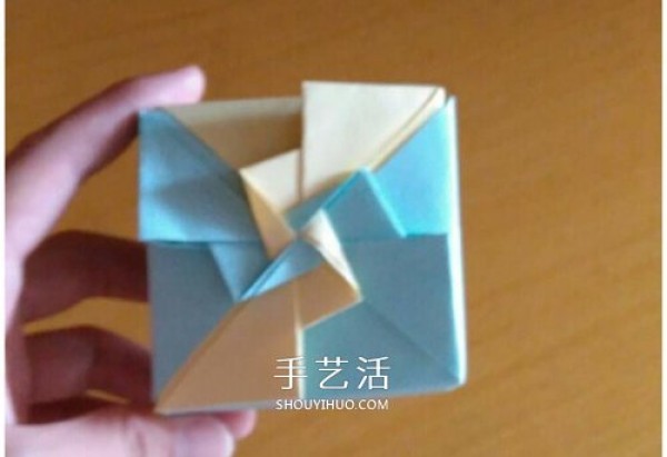 How to fold a windmill box, illustrated tutorial on how to fold a square windmill gift box