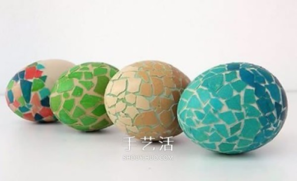 Handmade pictures of eggshell stickers are simple to post beautiful Easter eggs