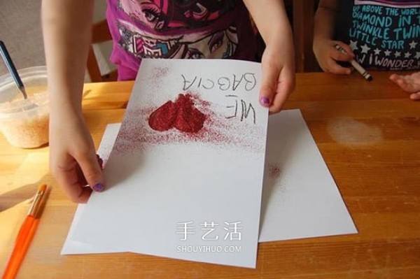 The simplest Mothers Day love card, even children in primary school classes can do it! 